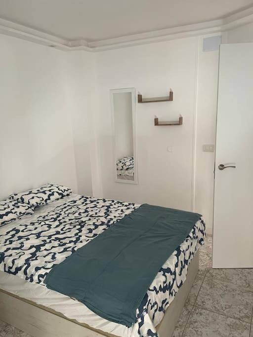 Giovina Living Av Suecia 150M From Beach Los Cristianos  Exteriör bild
